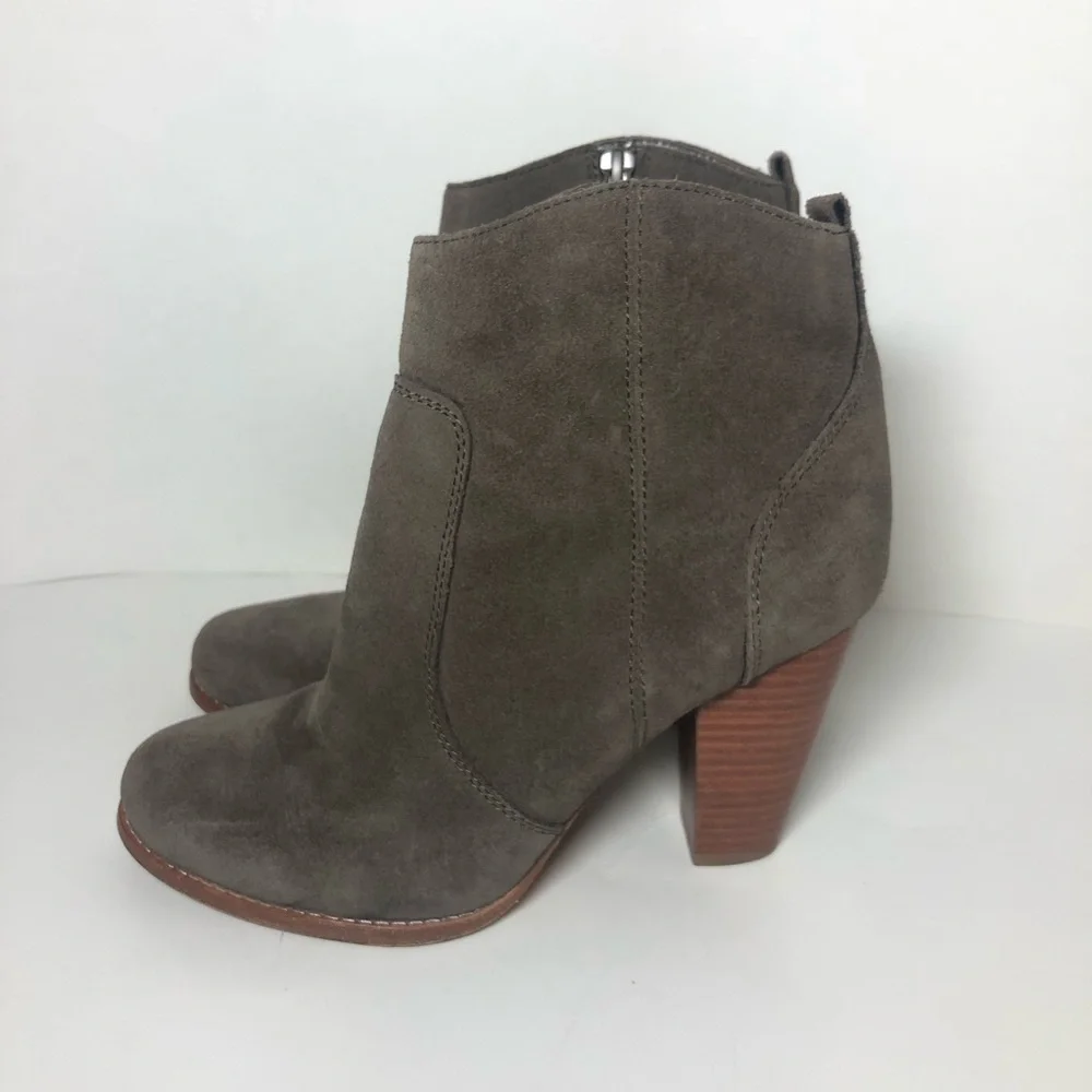 Joie Shirt Boots Size 37.5 Suede Heel Booties stacked heel olive Green Suede